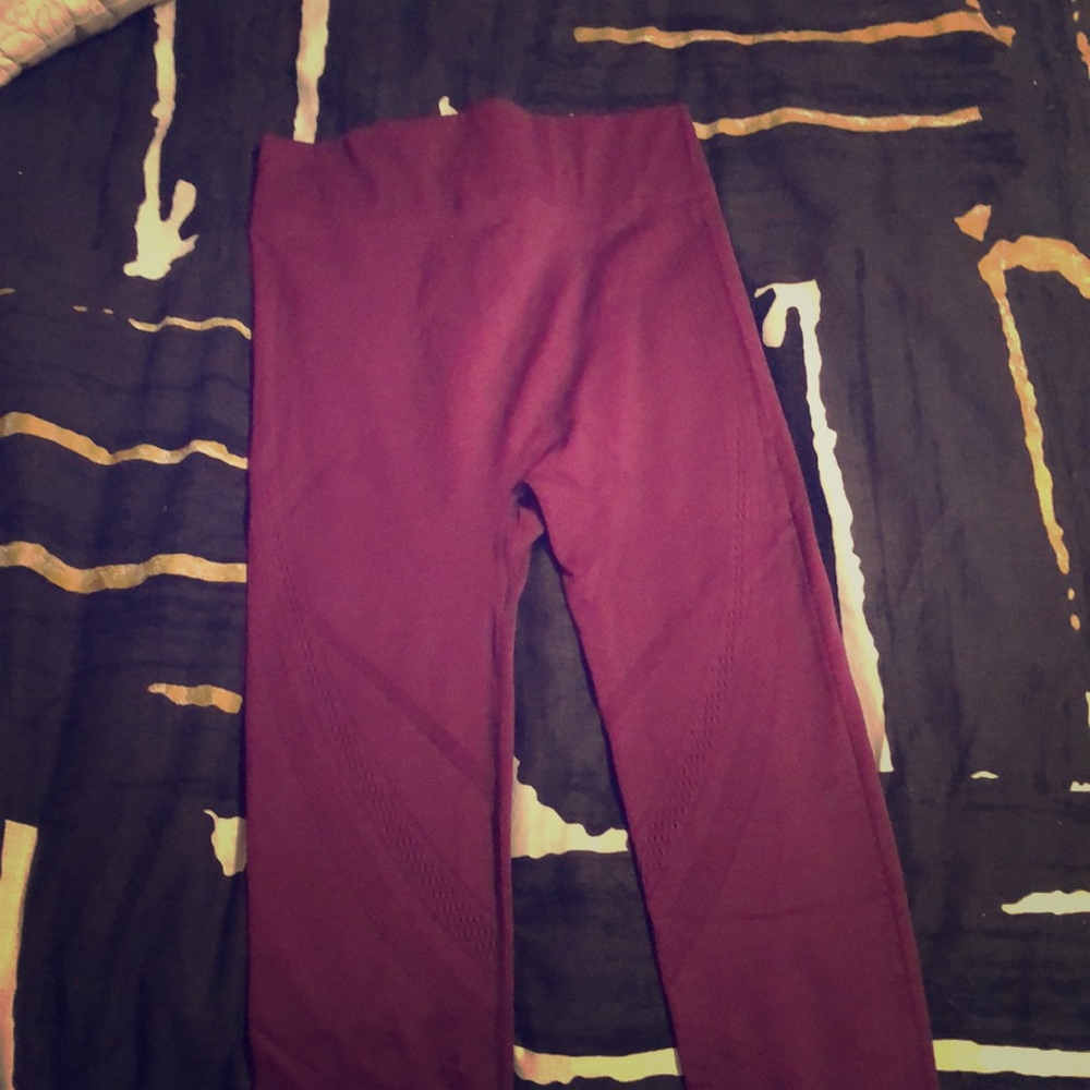 Burgundy leggings